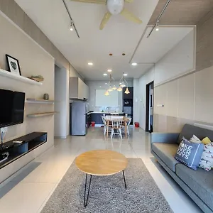 Country Garden Danga Bay By Widebed Jb Johor Bahru